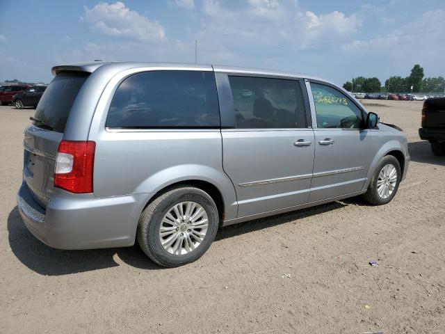 2C4RC1GG2DR633828 - 2013 CHRYSLER TOWN & COU LIMITED SILVER photo 3