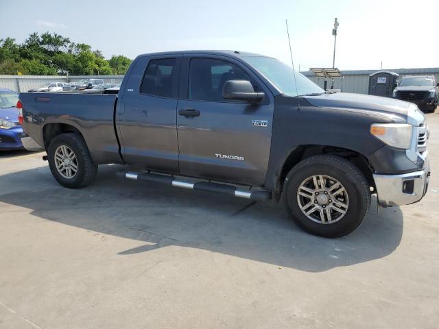 5TFRW5F12GX202178 - 2016 TOYOTA TUNDRA DOUBLE CAB SR/SR5 GRAY photo 4
