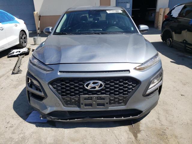 KM8K12AA6LU538574 - 2020 HYUNDAI KONA SE GRAY photo 5