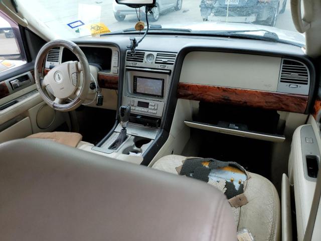 5LMFU27R13LJ23929 - 2003 LINCOLN NAVIGATOR 银色 照片 8