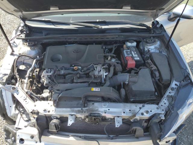 4T1C11AK0LU938752 - 2020 TOYOTA CAMRY LE SILVER photo 11