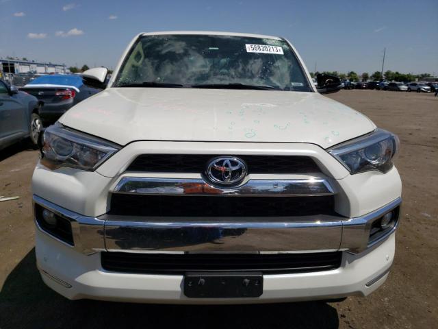 JTEBU5JR7J5545149 - 2018 TOYOTA 4RUNNER SR5/SR5 PREMIUM თეთრი ფოტო 5