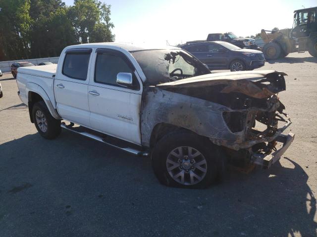 5TFJU4GN7BX007281 - 2011 TOYOTA TACOMA DOUBLE CAB PRERUNNER WHITE photo 4