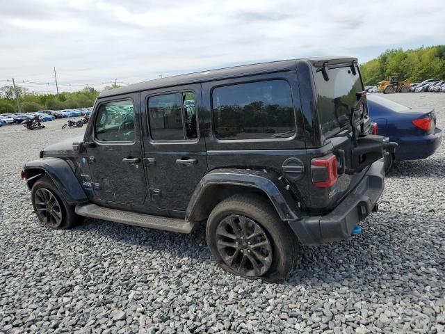 1C4JJXP68NW232337 - 2022 JEEP WRANGLER U SAHARA 4XE BLACK photo 2