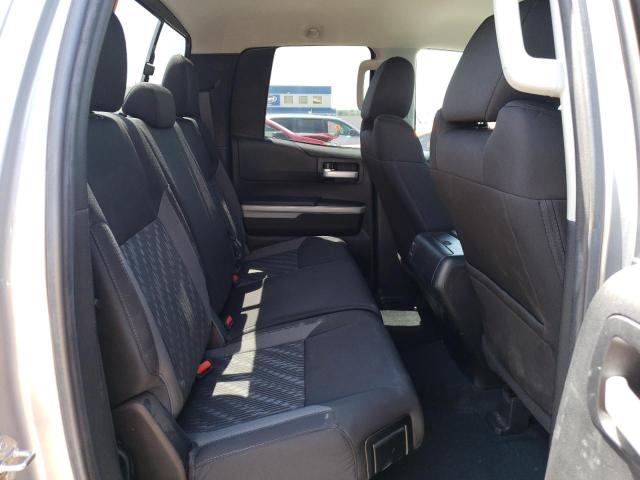 5TFUY5F18LX880870 - 2020 TOYOTA TUNDRA DOUBLE CAB SR/SR5 SILVER photo 10