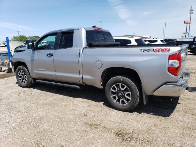 5TFUY5F18LX880870 - 2020 TOYOTA TUNDRA DOUBLE CAB SR/SR5 SILVER photo 2