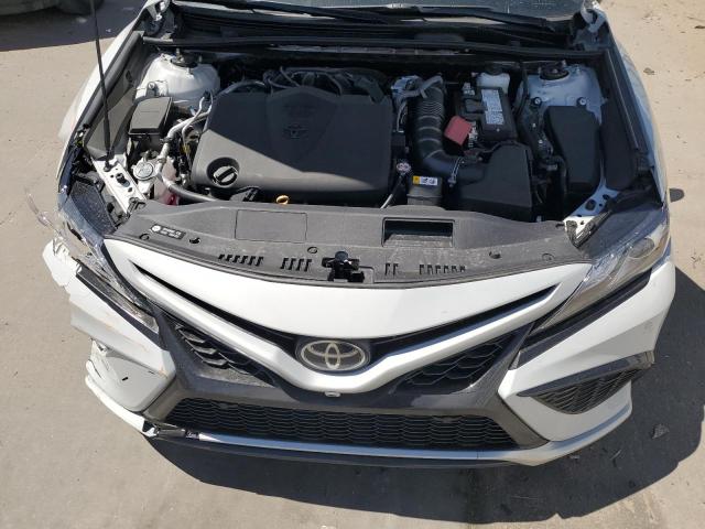 4T1KZ1AK6RU100870 - 2024 TOYOTA CAMRY TRD GRAY photo 11