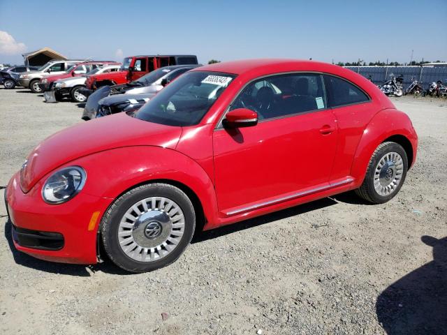 3VWJP7AT7DM688032 - 2013 VOLKSWAGEN BEETLE RED photo 1