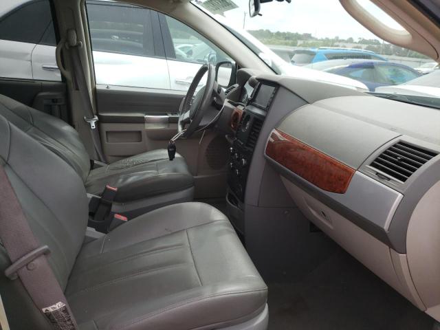 2A8HR54P18R791811 - 2008 CHRYSLER TOWN & COU TOURING 银色 照片 5