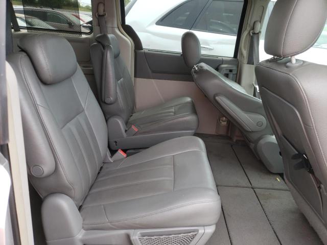 2A8HR54P18R791811 - 2008 CHRYSLER TOWN & COU TOURING 银色 照片 6