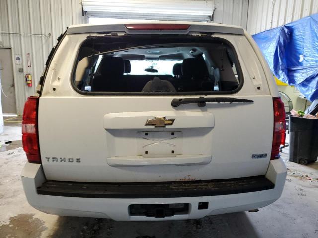 1GNSCAE01BR264512 - 2011 CHEVROLET TAHOE C1500  LS WHITE photo 6