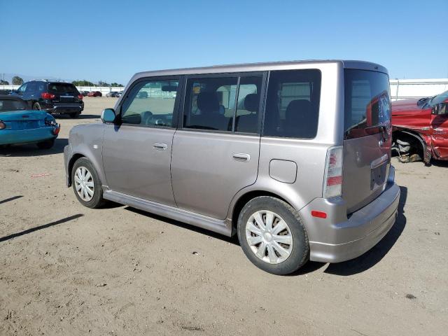JTLKT324350213232 - 2005 TOYOTA SCION XB SILVER photo 2