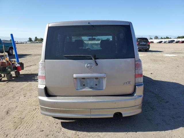 JTLKT324350213232 - 2005 TOYOTA SCION XB SILVER photo 6