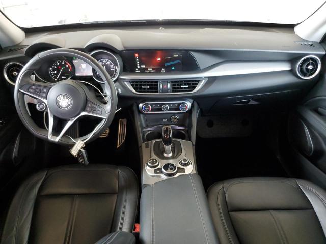 ZASFAKPN5J7B71072 - 2018 ALFA ROMEO STELVIO SPORT Schwarz Foto 8