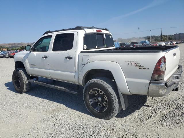 3TMJU62N09M089177 - 2009 TOYOTA TACOMA DOUBLE CAB PRERUNNER WHITE photo 2