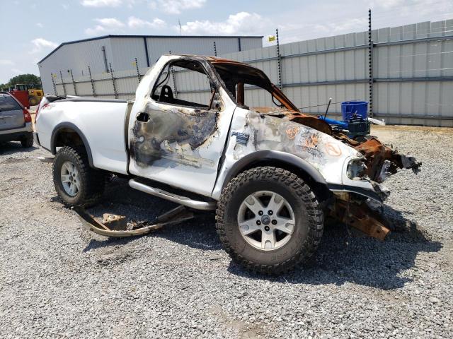 1FTRF18L02NA13198 - 2002 FORD F150 WHITE photo 4