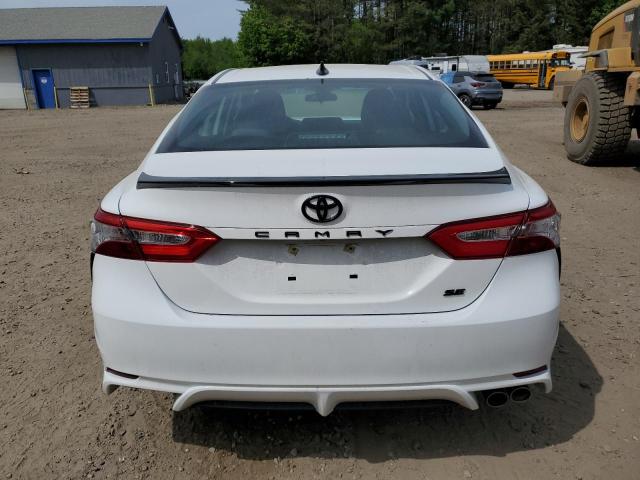 4T1G11AK9LU314417 - 2020 TOYOTA CAMRY SE WHITE photo 6