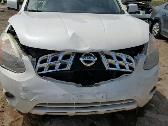 JN8AS5MTXDW513831 - 2013 NISSAN ROGUE S WHITE photo 9