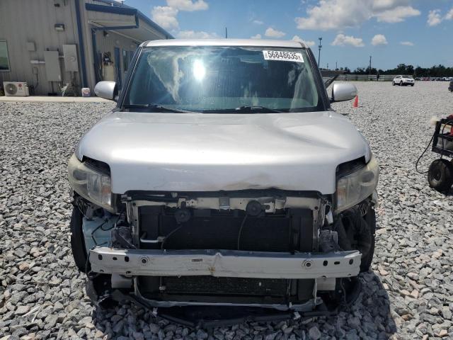 JTLZE4FE7FJ077944 - 2015 TOYOTA SCION XB SILVER photo 5