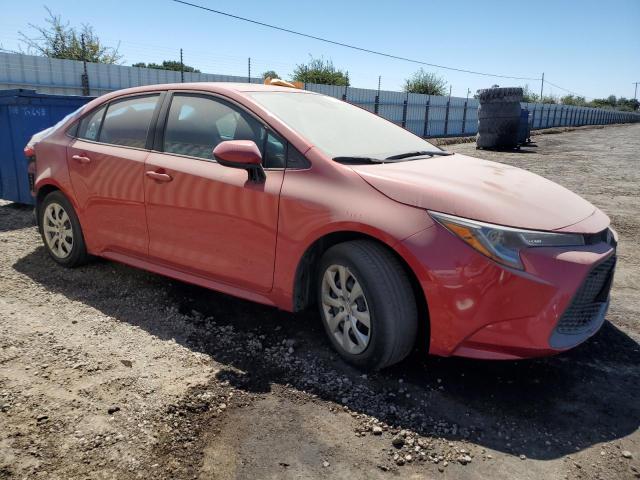 5YFEPRAE8LP061977 - 2020 TOYOTA COROLLA LE RED photo 4