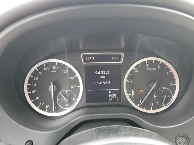 SJKCH5CP8JA052464 - 2018 INFINITI QX30 BASE WHITE photo 9