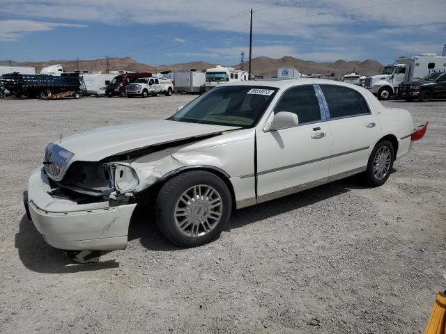 1LNHM83V16Y612081 - 2006 LINCOLN TOWN CAR DESIGNER WHITE photo 1