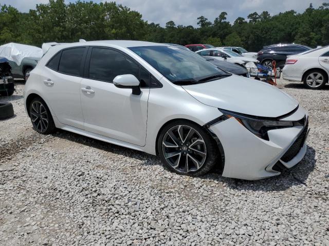 JTNC4MBE4M3137749 - 2021 TOYOTA COROLLA XSE WHITE photo 4