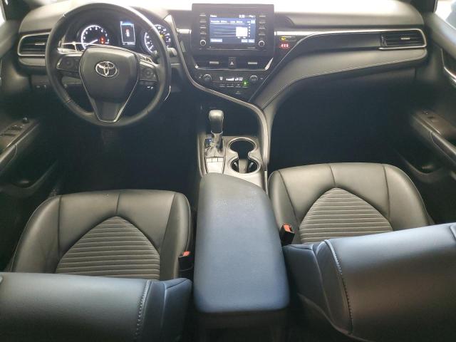 4T1G11AKXPU819100 - 2023 TOYOTA CAMRY SE NIGHT SHADE SILVER photo 8