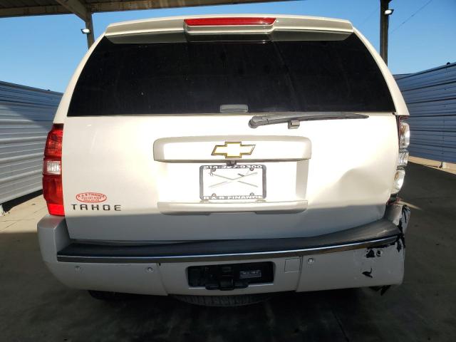 1GNSCCE05DR138667 - 2013 CHEVROLET TAHOE C1500 LTZ WHITE photo 6