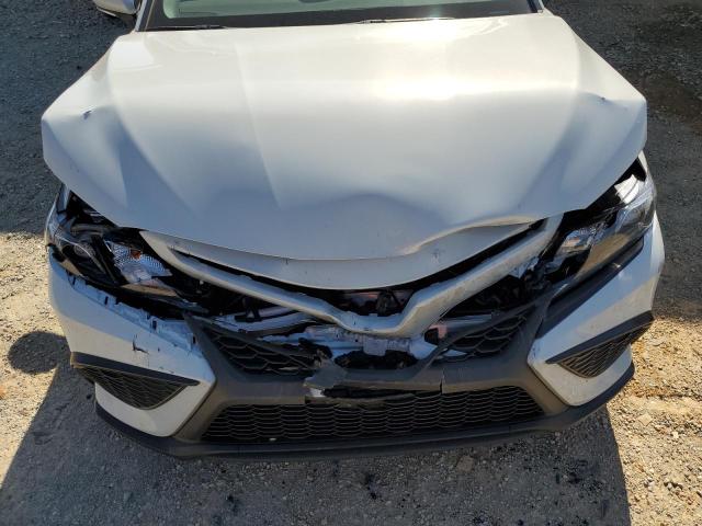 4T1G11AK7PU185079 - 2023 TOYOTA CAMRY SE NIGHT SHADE WHITE photo 11