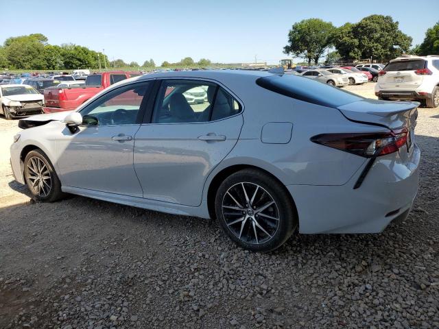 4T1G11AK7PU185079 - 2023 TOYOTA CAMRY SE NIGHT SHADE WHITE photo 2