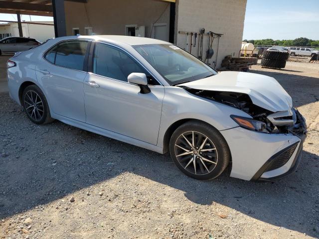 4T1G11AK7PU185079 - 2023 TOYOTA CAMRY SE NIGHT SHADE WHITE photo 4