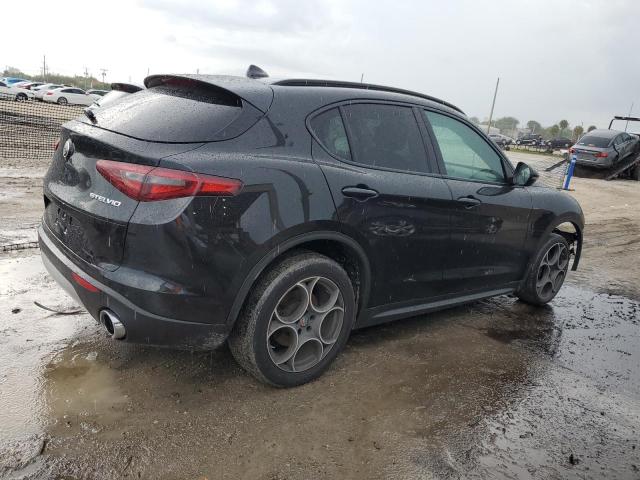 ZASFAKPN3J7B75749 - 2018 ALFA ROMEO STELVIO SPORT Schwarz Foto 3
