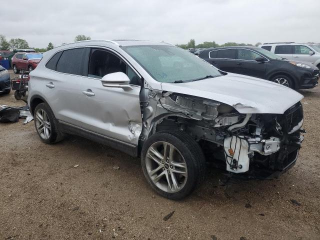 5LMCJ3D95KUL22724 - 2019 LINCOLN MKC RESERVE ვერცხლისფერი ფოტო 4