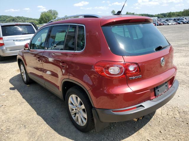 WVGAV7AX1AW001422 - 2010 VOLKSWAGEN TIGUAN S RED photo 2