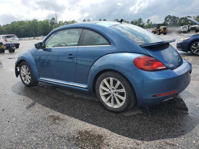 3VWJD7AT6JM701695 - 2018 VOLKSWAGEN BEETLE SE BLUE photo 2