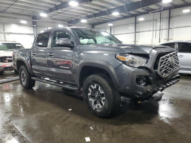 3TMCZ5AN7PM604209 - 2023 TOYOTA TACOMA DOUBLE CAB GRAY photo 4