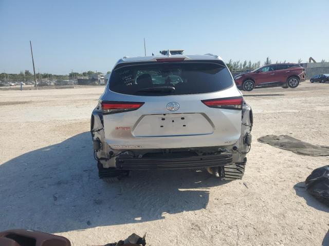 5TDGZRAH4NS120627 - 2022 TOYOTA HIGHLANDER XLE SILVER photo 6
