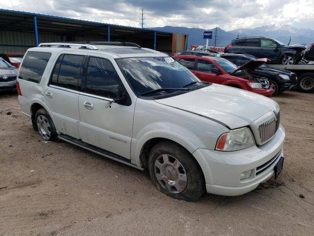 5LMFU28505LJ12094 - 2005 LINCOLN NAVIGATOR WHITE photo 4