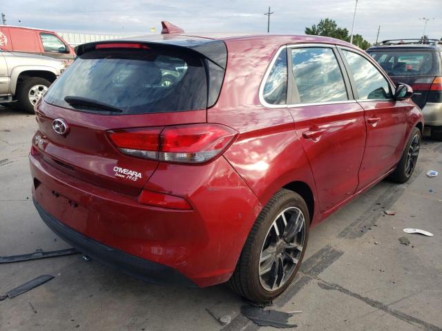 KMHH35LE5JU008938 - 2018 HYUNDAI ELANTRA GT RED photo 4