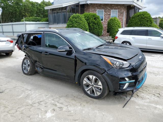 KNDCC3LG1N5158839 - 2022 KIA NIRO S BLACK photo 4