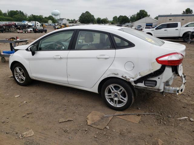 3FADP4BJ8KM118975 - 2019 FORD FIESTA SE WHITE photo 2