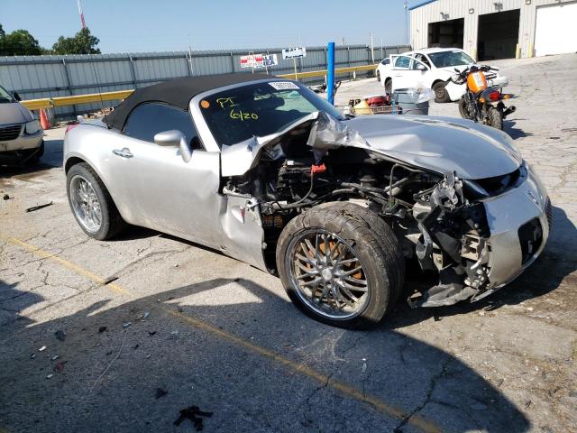 1G2MG35X08Y119706 - 2008 PONTIAC SOLSTICE GXP SILVER photo 4