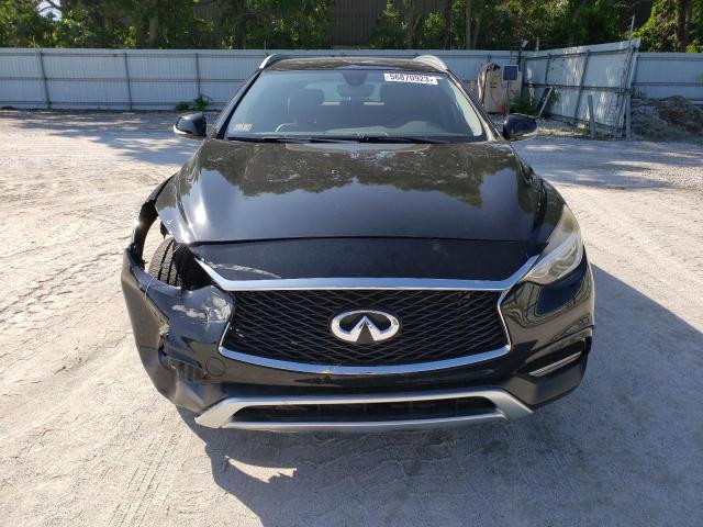 SJKCH5CR2HA025563 - 2017 INFINITI QX30 BASE BLACK photo 5