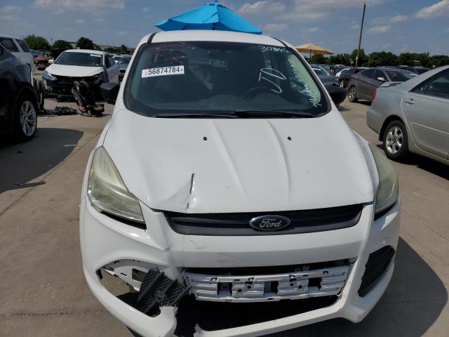 1FMCU0F73EUD10046 - 2014 FORD ESCAPE S WHITE photo 5