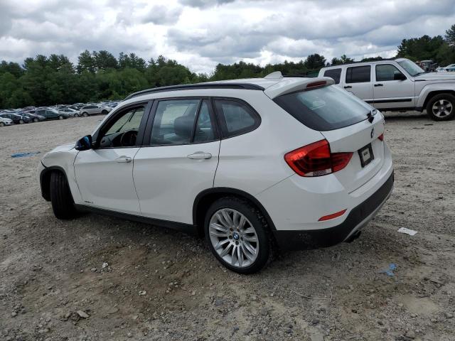 WBAVM1C52EVW55565 - 2014 BMW X1 SDRIVE28I WHITE photo 2