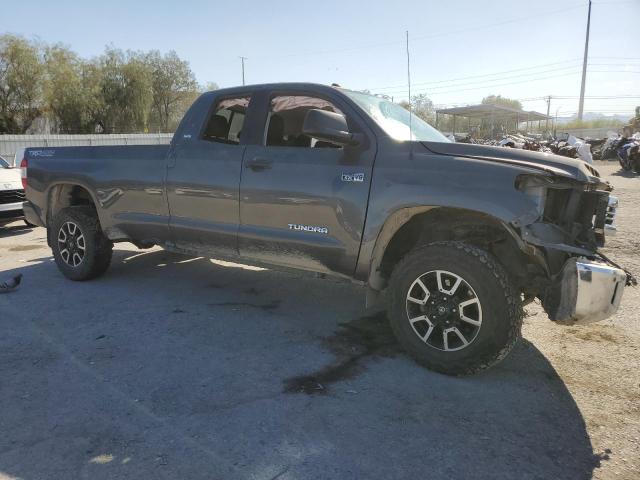 5TFCW5F10GX020663 - 2016 TOYOTA TUNDRA DOUBLE CAB SR/SR5 GRAY photo 4