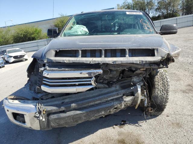 5TFCW5F10GX020663 - 2016 TOYOTA TUNDRA DOUBLE CAB SR/SR5 GRAY photo 5