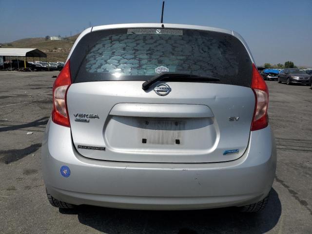 3N1CE2CP5FL437574 - 2015 NISSAN VERSA NOTE S SILVER photo 6