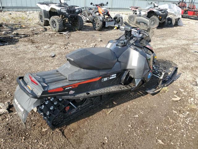 2BPSUEGB1GV000257 - 2016 SKI DOO MXZ BLACK photo 4